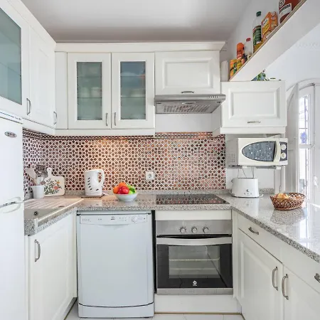 Madreselva By Interhome * Roses