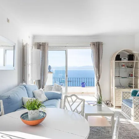 Madreselva By Interhome * Roses